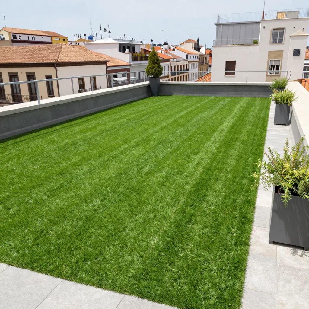 Instalación de Césped Artificial en Terraza de Madrid Centro